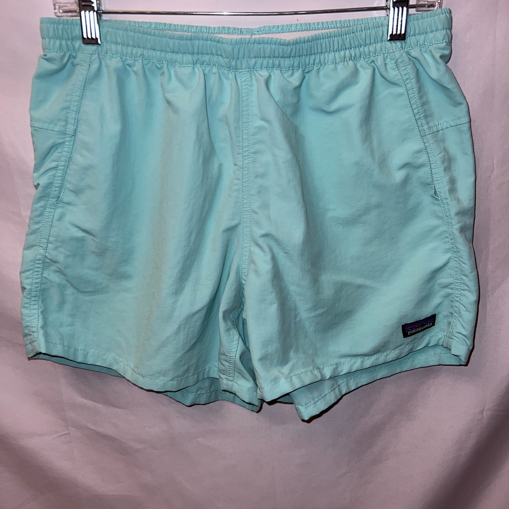 Patagonia Woman’s Baggies FRESH TEAL Size M